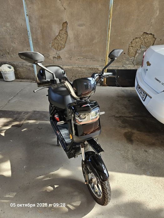 Электроскутер SKILLMAX