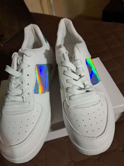 Дамски маратонки