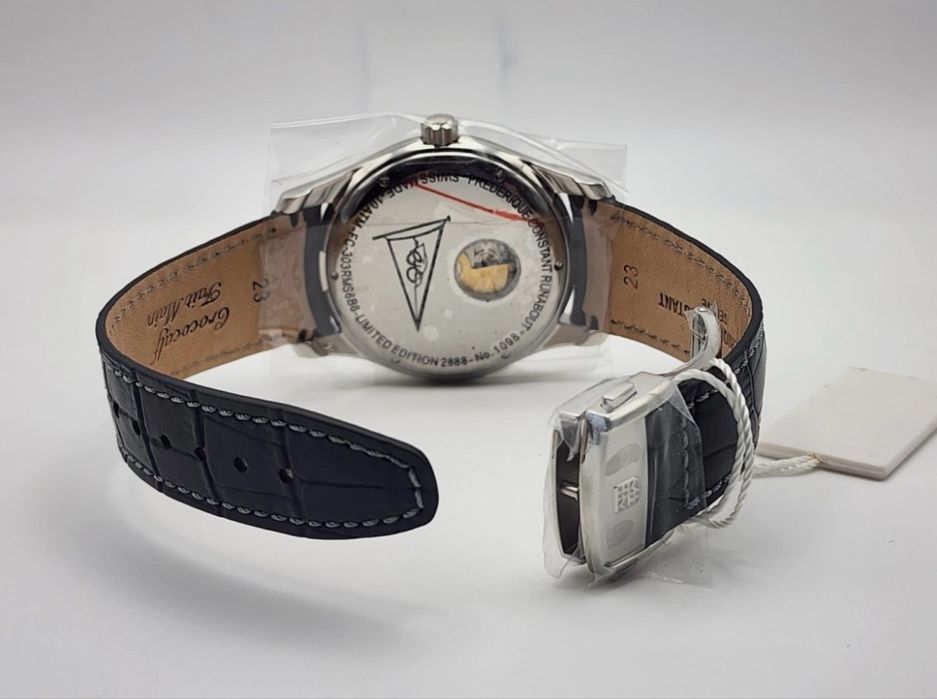 Швейцарские часы Frederique Constant Runabout, лимитка