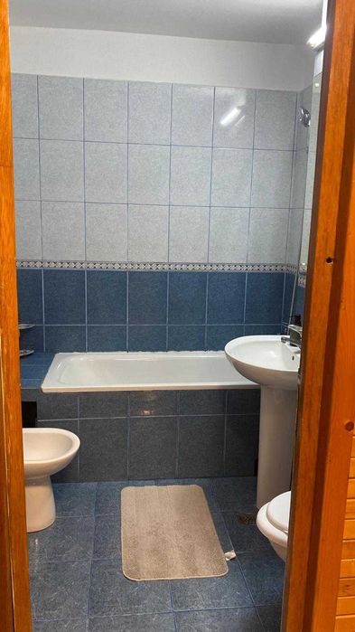 INCHIRIEZ ap. 3 Camere  Zalau Str. CRISAN BL 80