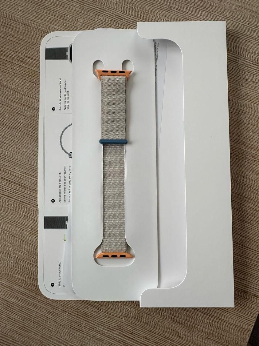 Apple Watch 41mm Band Starlight Sport Loop ЧИСТО НОВА!