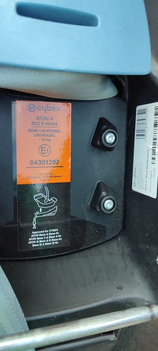 Scoica scaun auto Cybex Gold Aton 4 cu baza isofix