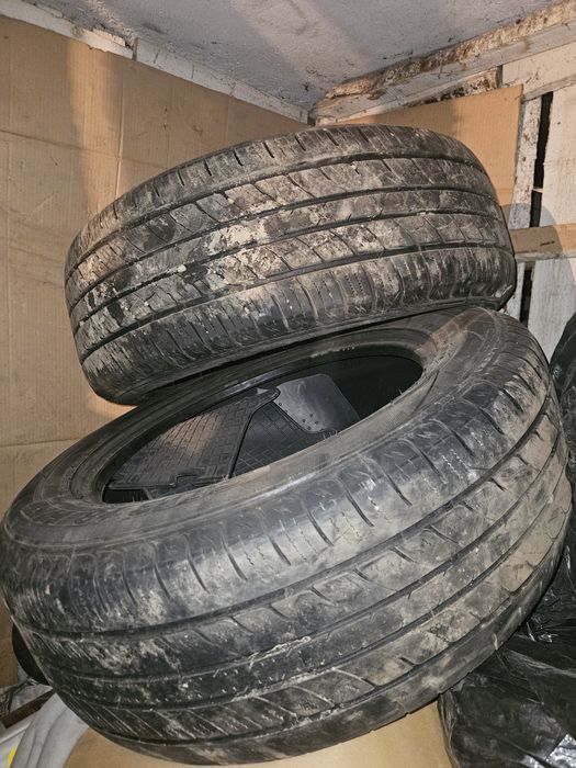 Продам резину на r20 от лексус lx470