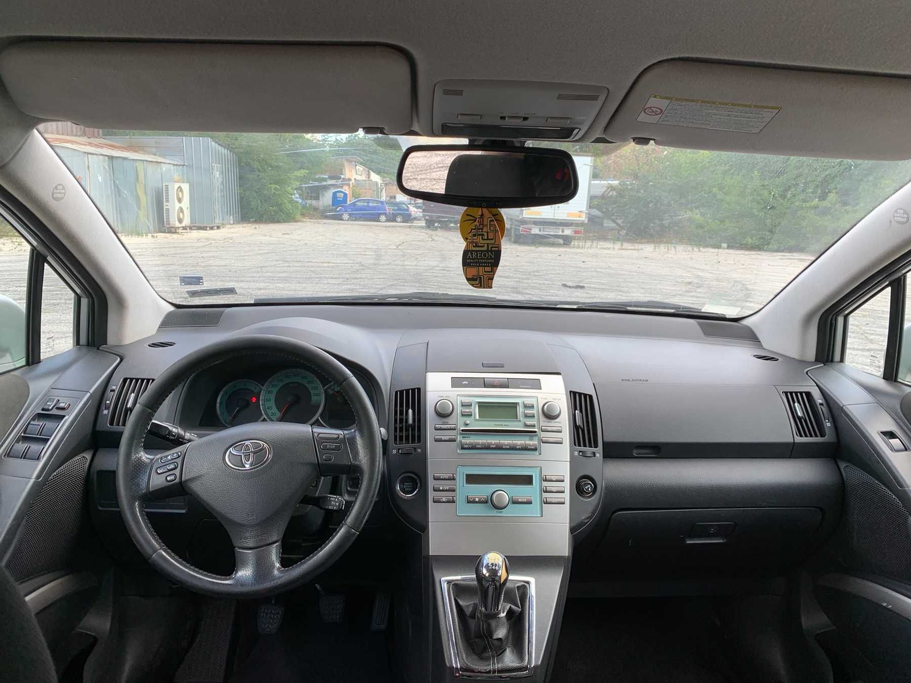 На части Toyota Corolla Verso 2.2 D-CAT 177кс 2007г Тойота Корола