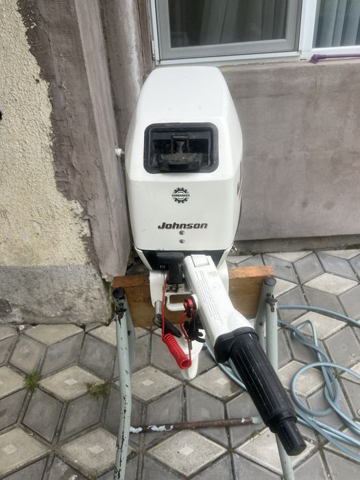 Motor johnson bombardier 6 cp an 2004