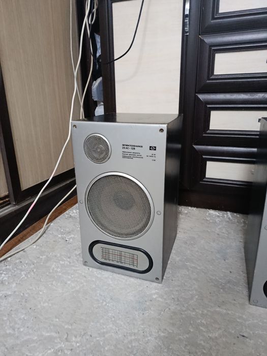 Продам колонки модель электроника