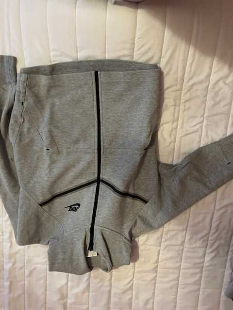 Nike tech fleece дамски спортен екип