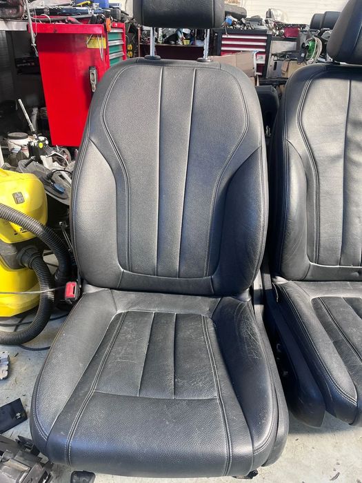 Interior Negru BMW Seria 5 G30 Piele Electric