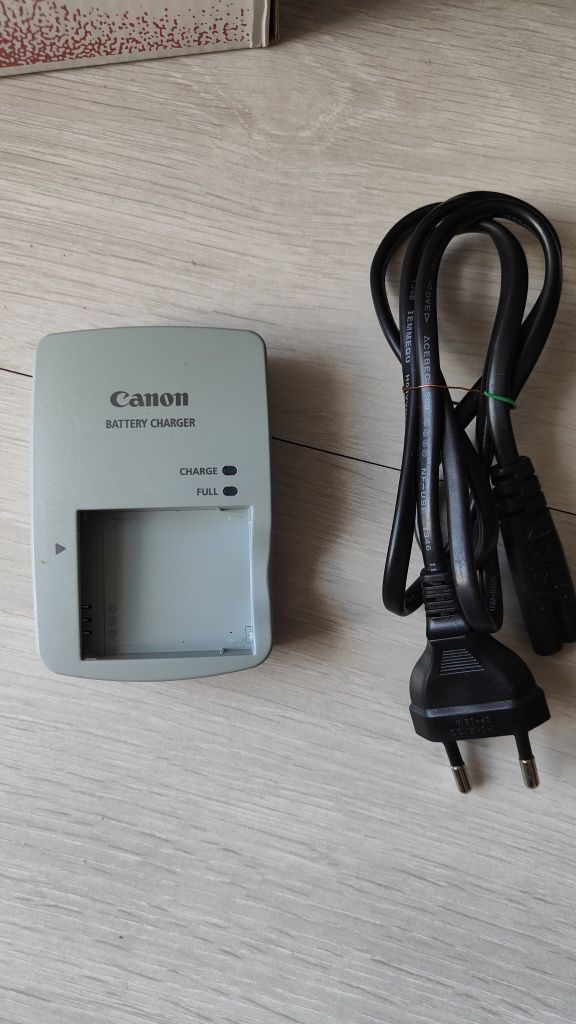Încărcător camera  CANON CB-2LYE pentru acumulator NB-6L