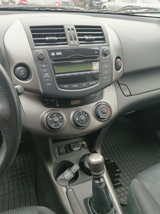 Vând Toyota RAV4 Diesel