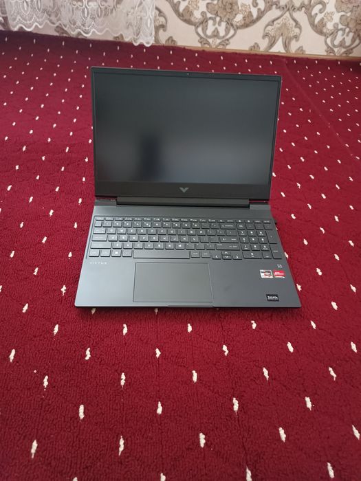 Notebook yangi holati hp victus i5 karobkalari bor holati ideal