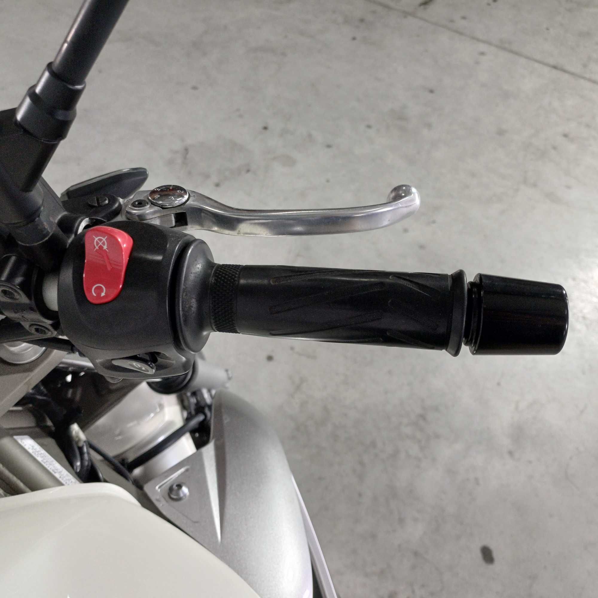 Motocicleta Yamaha XJ6 | Y004459 | motomus.ro