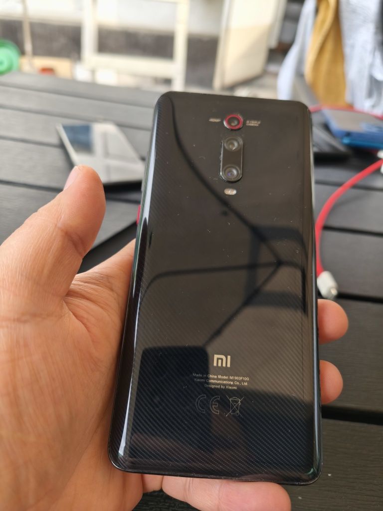 Xiaomi mi9t 6/128, новый аккумулятор
