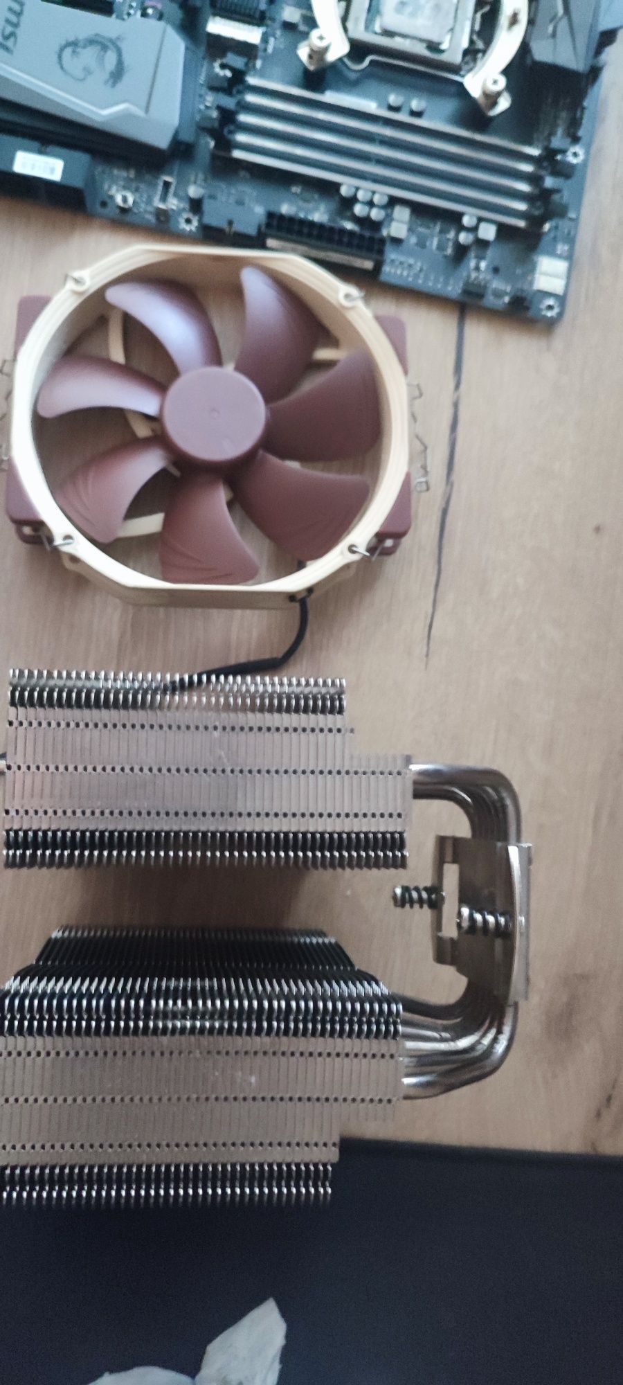 Охладител за процесор Noctua D15S.