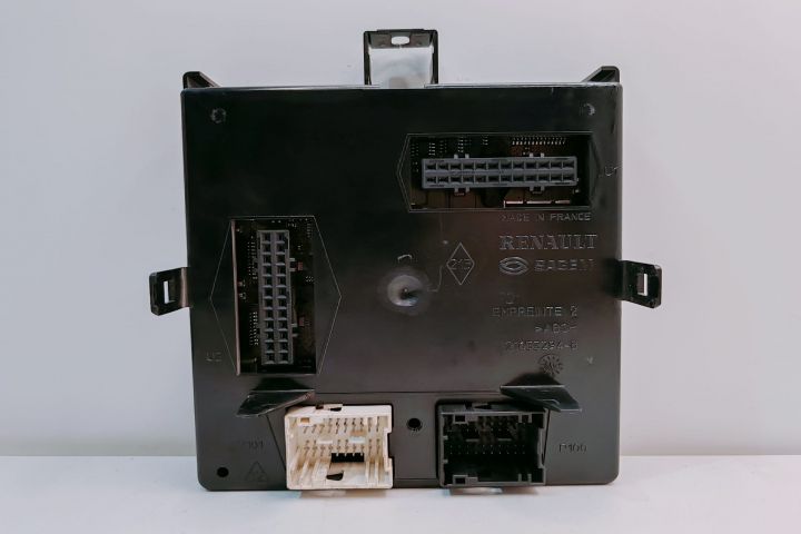 Modul BSI / UCH Renault 8200262051 Renault Laguna a 2-a generatie (fa