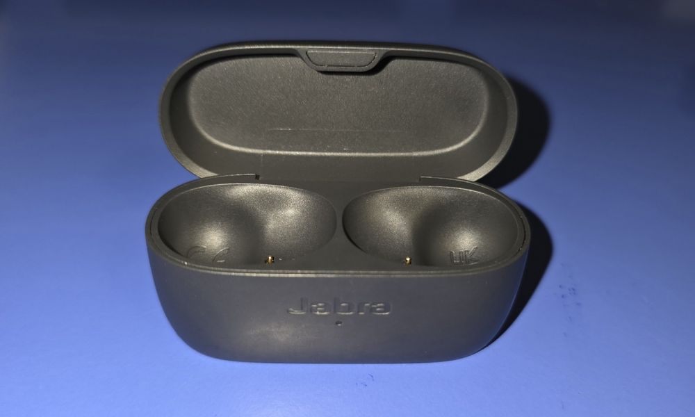 Vând căști Jabra elite 4 + 4 dopuri din spuma cu memorie