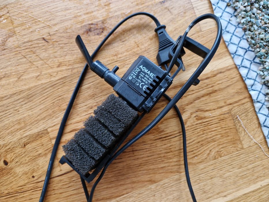 Acvariu de 60 de litri cu accesorii