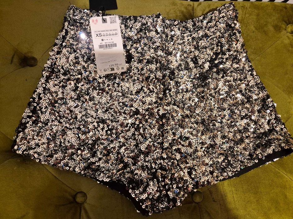Pantaloni scurti paiete Zara, marime XS [noi, cu eticheta]