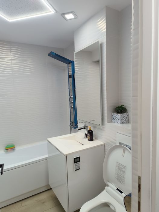 Vând apartament 4 camere Calea Națională vis a vis de ProCasa