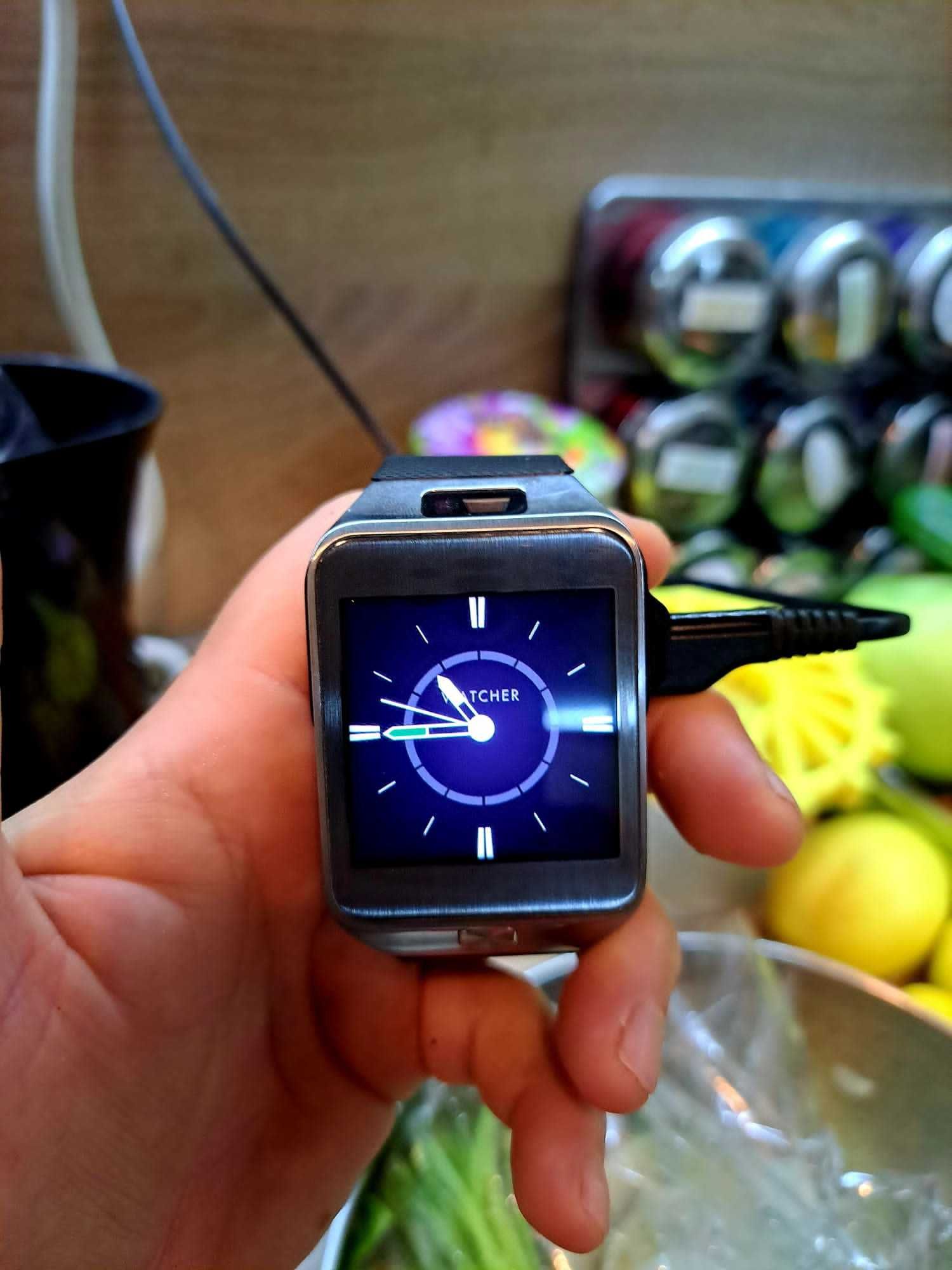 Часовник Samsung Gear 2