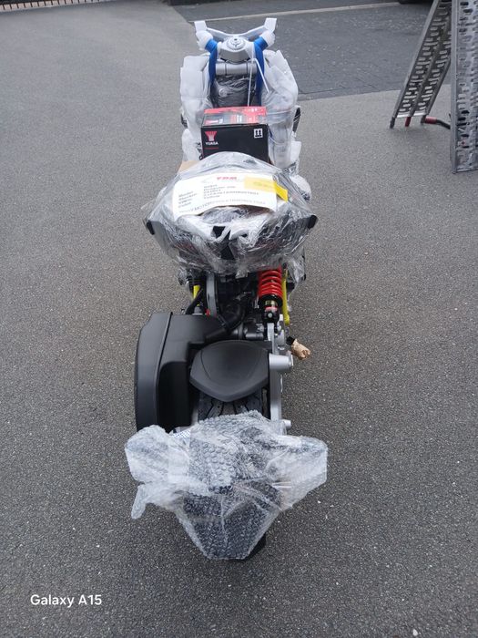 Vând scuter ITALJET DRAGSTER 200cc