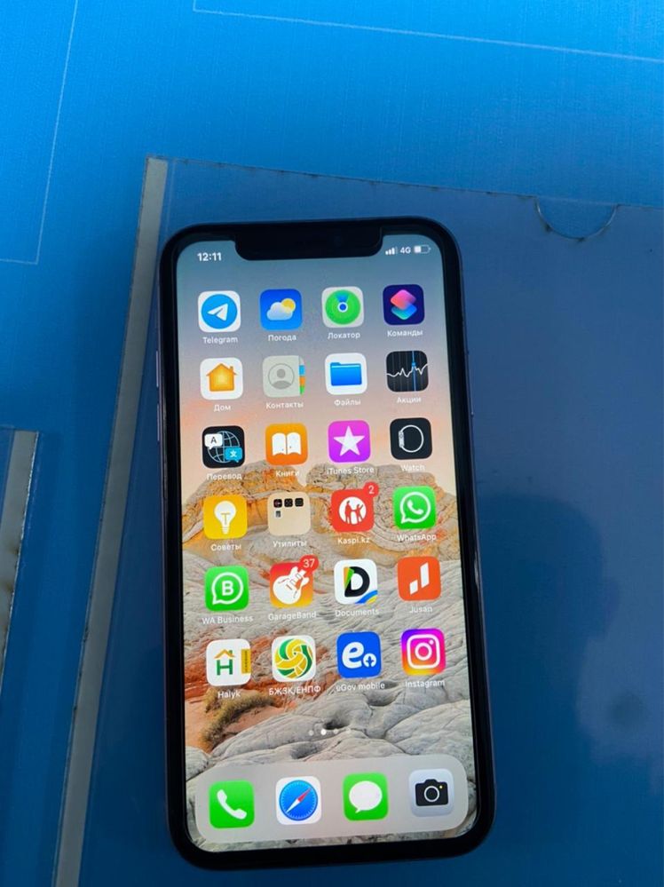 Iphone 11 64g в отличном состоянии