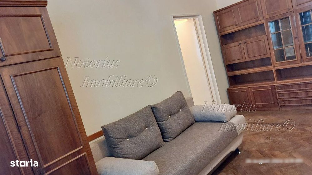 Apt. zonă centrală la 200 € lunar, mobilat, utilat,  Bd. Dacia Hunedoa