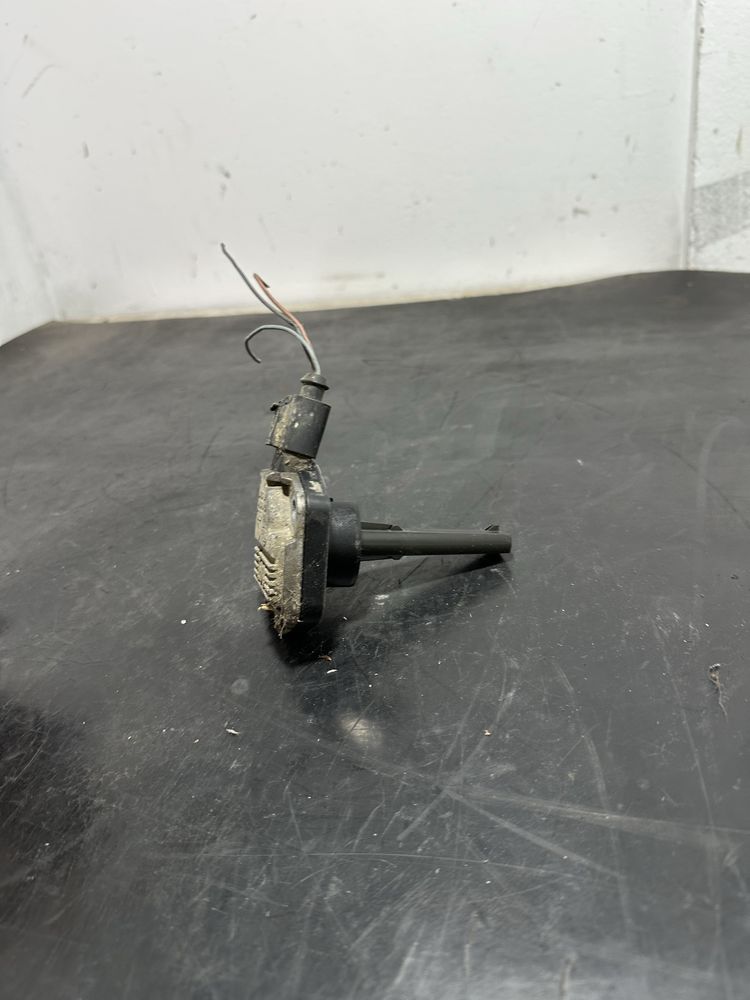 Senzor nivel baie ulei Audi A8 D3 06E907660 3.0TDI V6 ASB