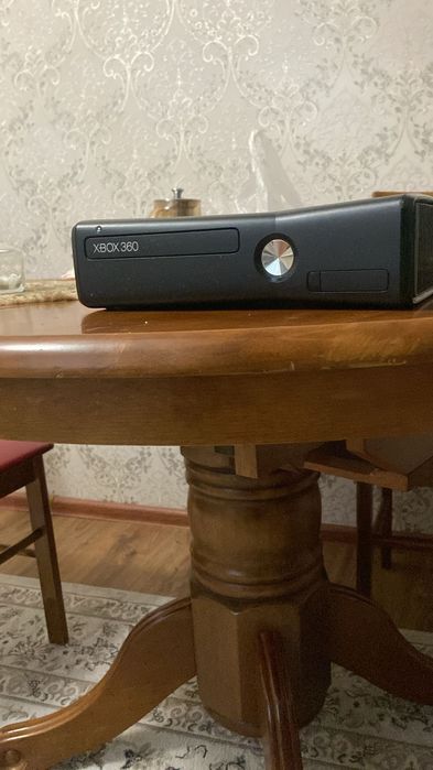 Xbox 360 в отличном состоянии