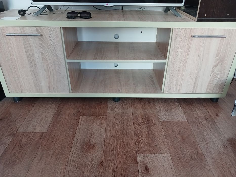 Тумба под телевизор 10000