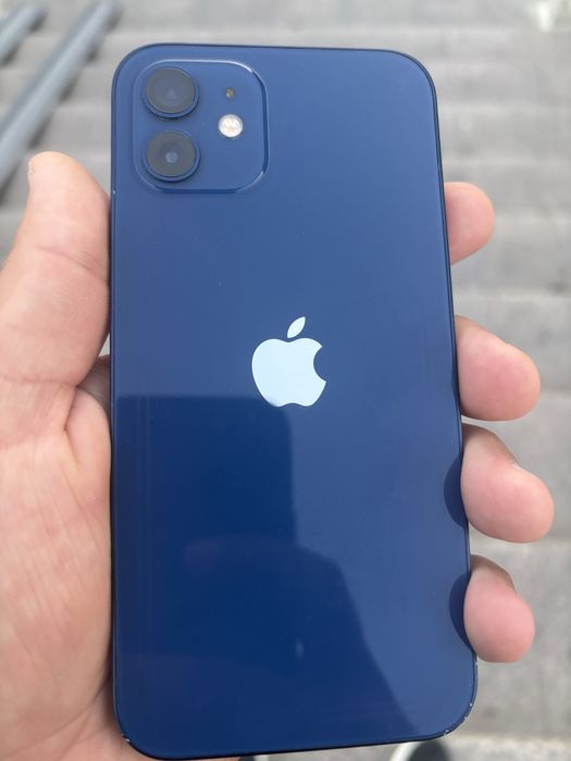 iPhone 12 blue в идеалном  состояни все родной заброкирован