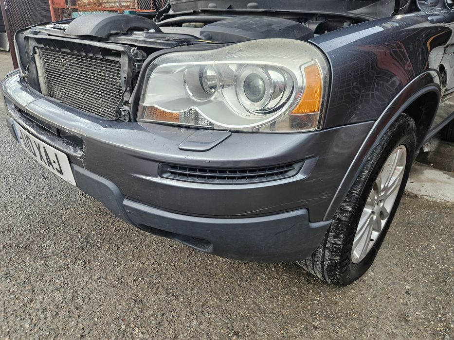 Предна броня за Volvo XC90 2008г.