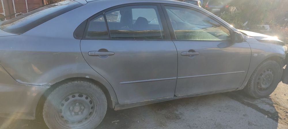 Продавам Мазда 6 1.8 и 2.0 бензин 2 броя