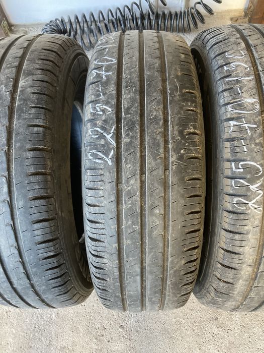 Гуми за бус 225-70-15 C