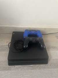 Продам sony PlayStation 4