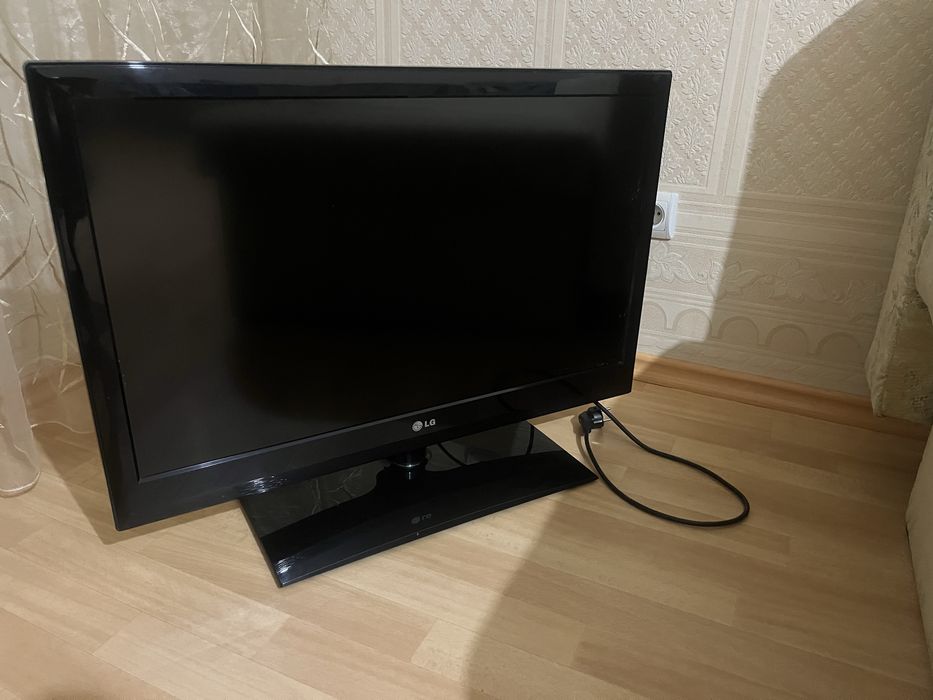 Продам телевизор LG