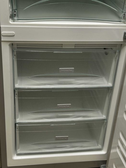 Хладилник с фризер Miele KFN 12927 SD, A+++ ,  292 л общ обем