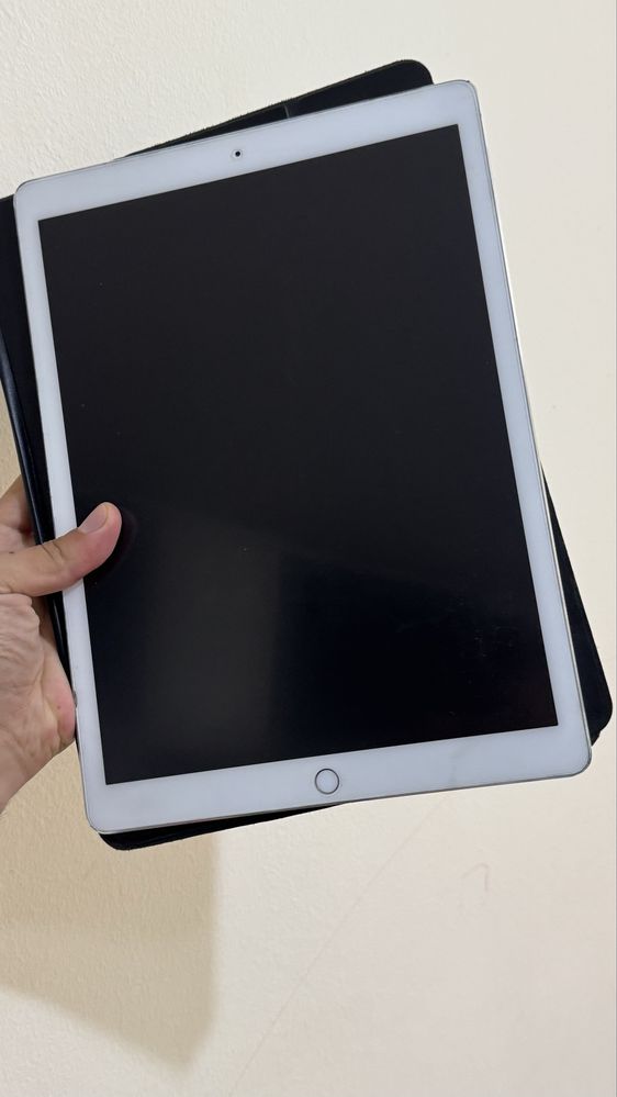 Ipad pro 12.9 sim kartaligi True tone ishlidi