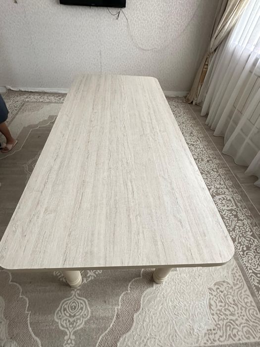 Стол Сатылады !!!