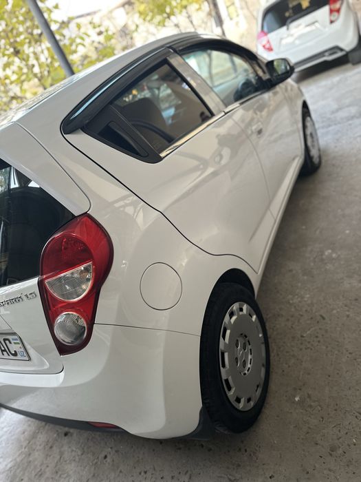 Spark sotiladi srochni