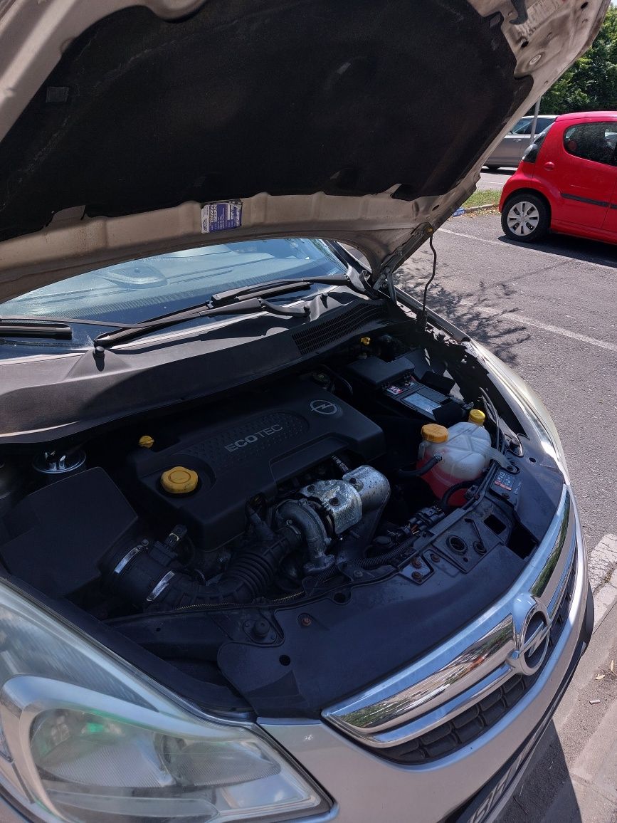 Vând Opel Corsa 1.3 cdti