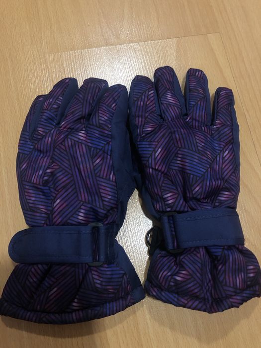 Лилави ръкавици