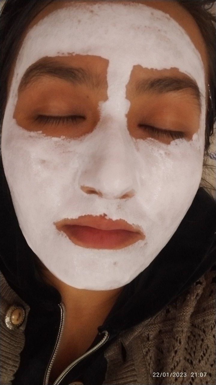 Oqartiruvchi krem. Koreya mahsuloti original. Kremi toza yuzga masajni