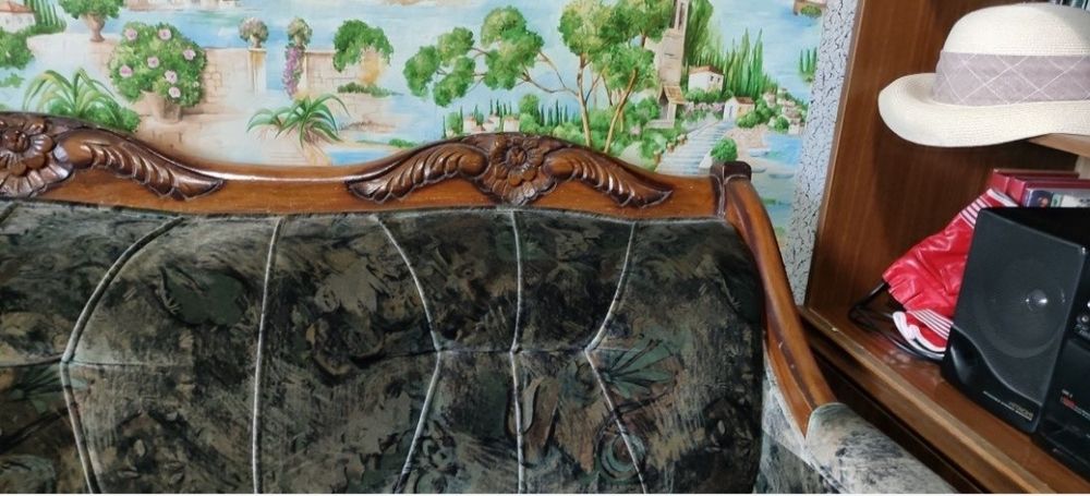 Диван. Ручной работы. Дерево