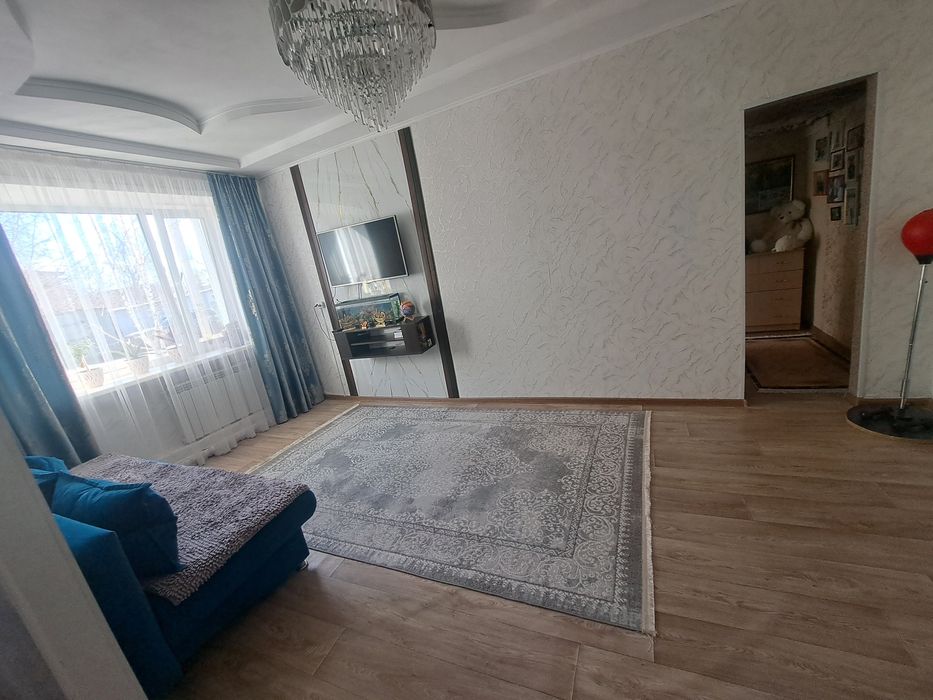 Продам тёплую и светлую квартиру