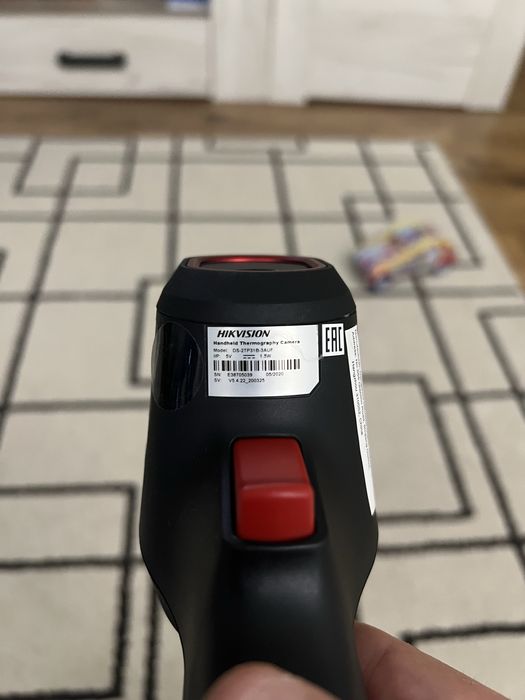 Canera portabila cu Termoviziune HikVision DS-2TP31B-3AUF