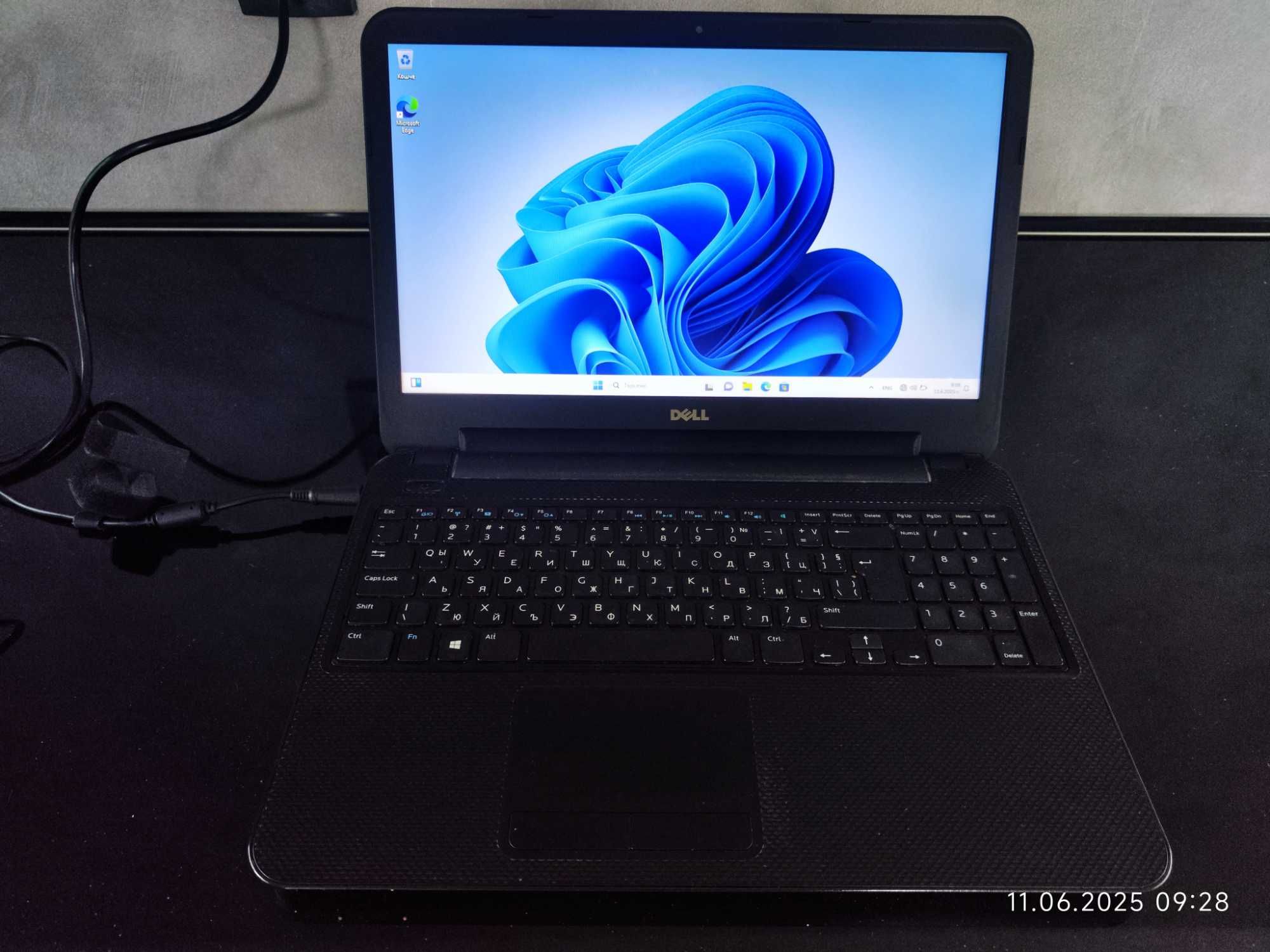 ЛАП ТОП DELL Inspiron 3521
