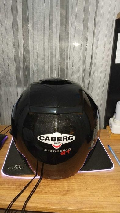 Каска CABERG Justissimo