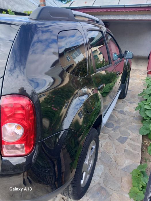 Vând  Dacia Duster