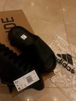 yeezy slides negrii